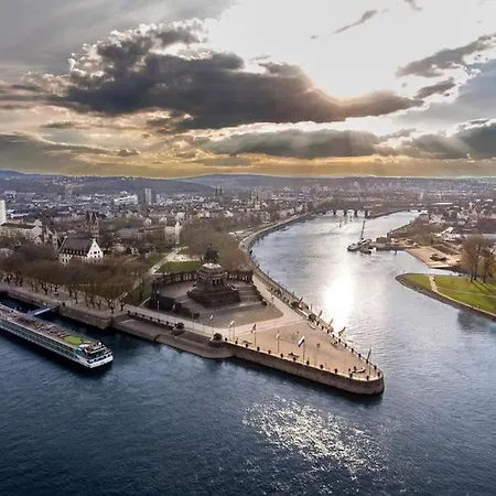 Rheinmosel Glueck 8 شقة *